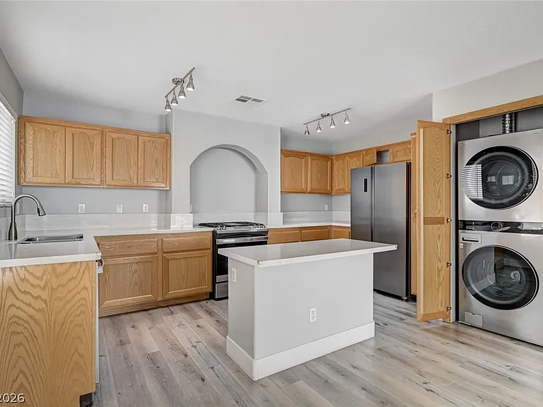 7259 Cestrum Rd — Photo 10