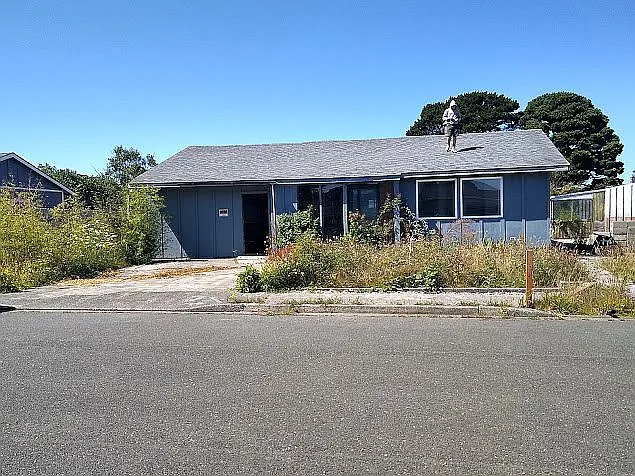 840 12th Ct SW photo 1