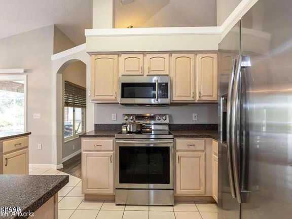 4th image of 1073 Platinum Ct