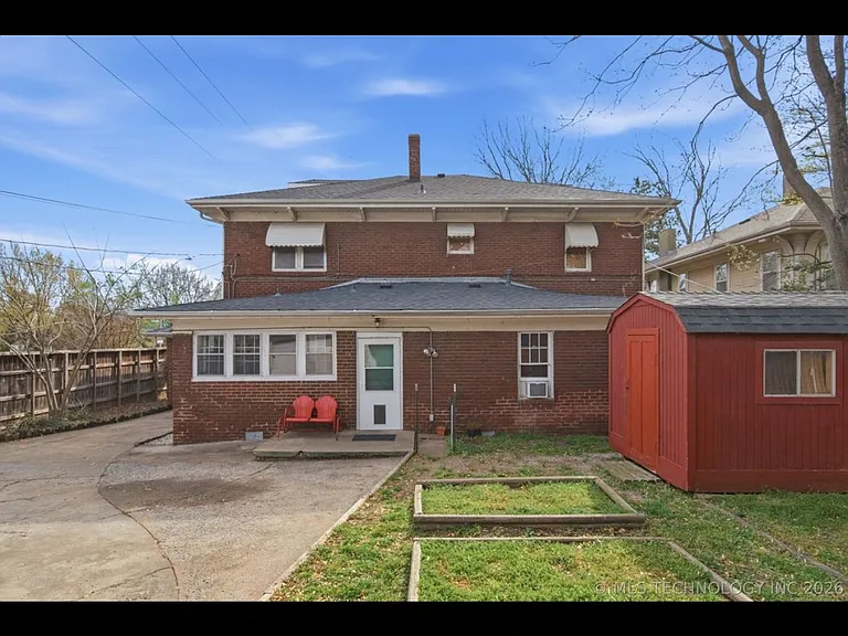 1302 S Elwood Ave — Photo 4
