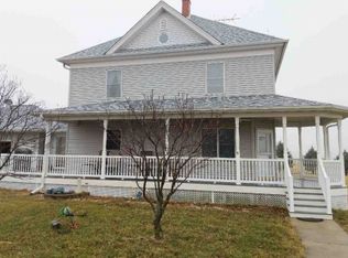 2633 Reynolds Rd, Ashton, IL 61006