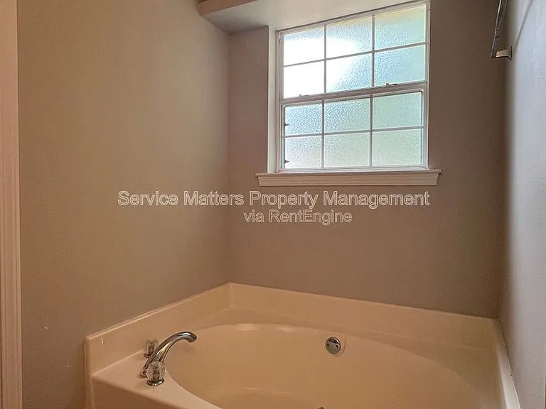 5959 Sleepy Hollow Ct — Photo 21