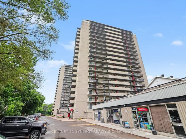 158 B McArthur Ave #1202, Ottawa, ON K1L 7E7