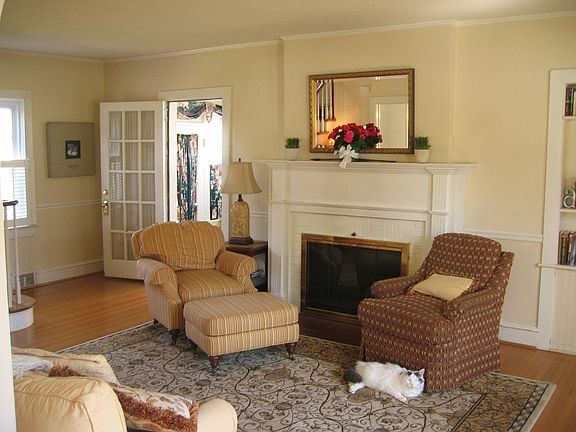 Living Room with Fireplace