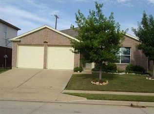 8332 Storm Chaser Dr, Fort Worth, TX 76131