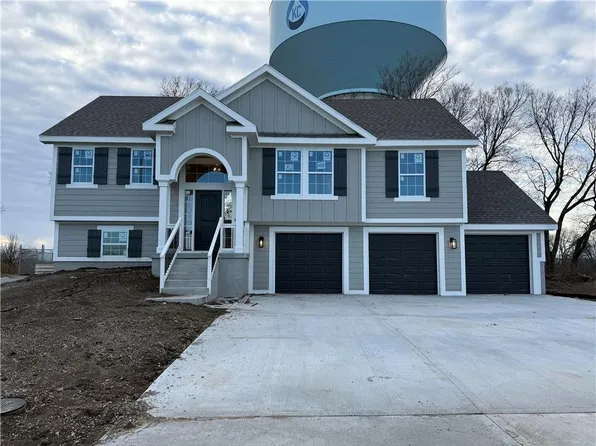 11902 N Bellaire Ave, Kansas City, MO 64156