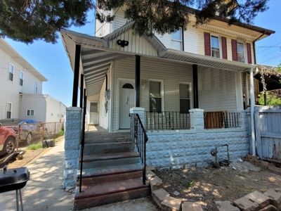 135 N 28th St, Camden, NJ, 08105