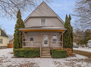 1702 Bay St, Saginaw, MI 48602
