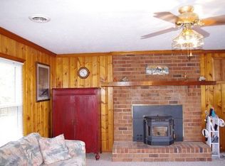 4414 Woodview Dr, Sandston, VA 23150