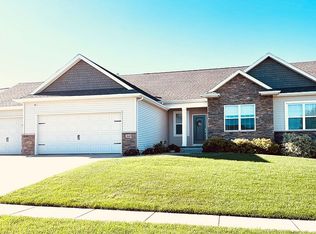 2643 Vaughn Dr, Marion, IA 52302