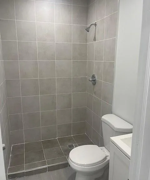12322 NE 6th Ave #3 — Photo 9