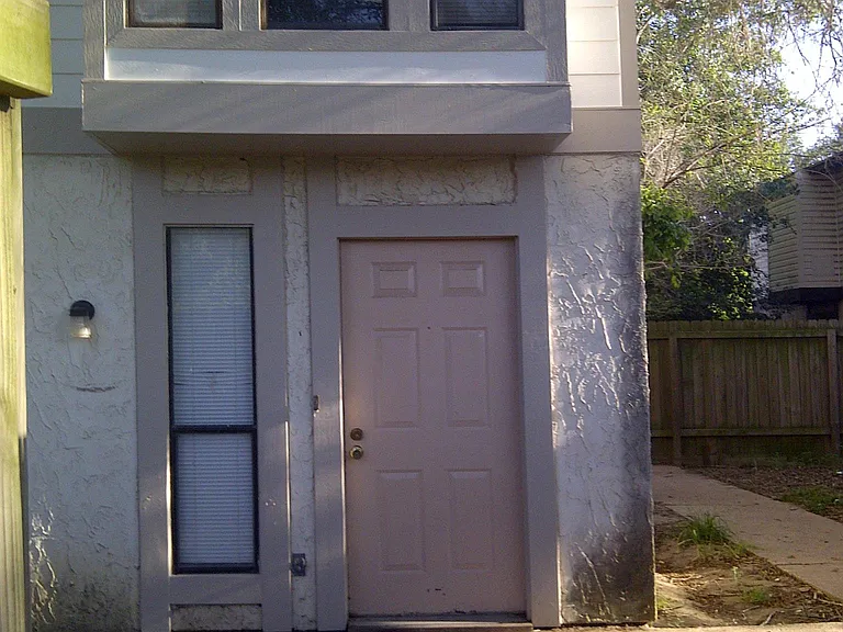 1524 Hawk Tree Dr — Photo 3