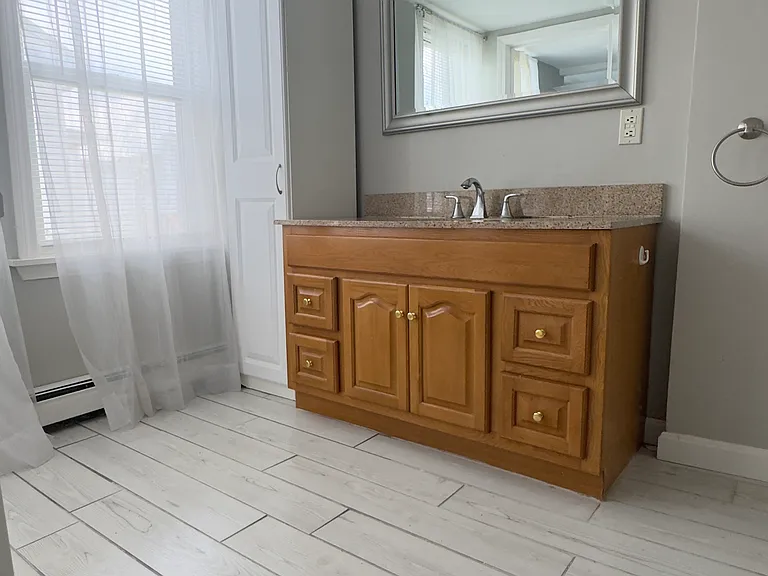 431 Washington St — Photo 9