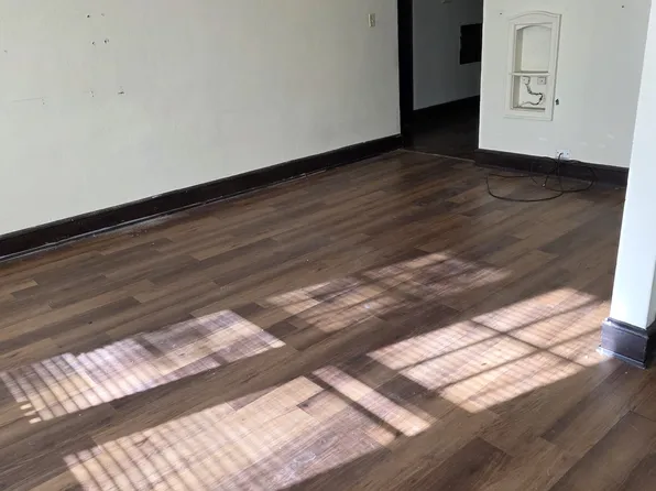 843 N 24th St, Milwaukee, WI