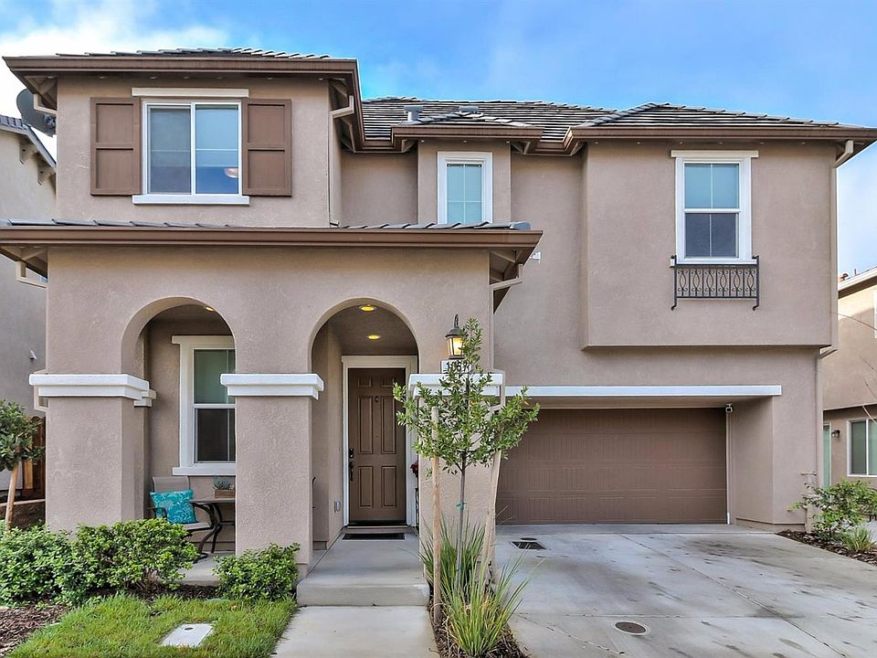 1st image of 1057 Bridlewood Dr