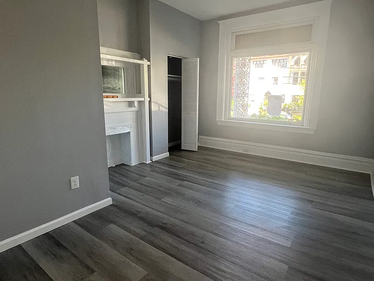 210 E End Ave #2 — Photo 11