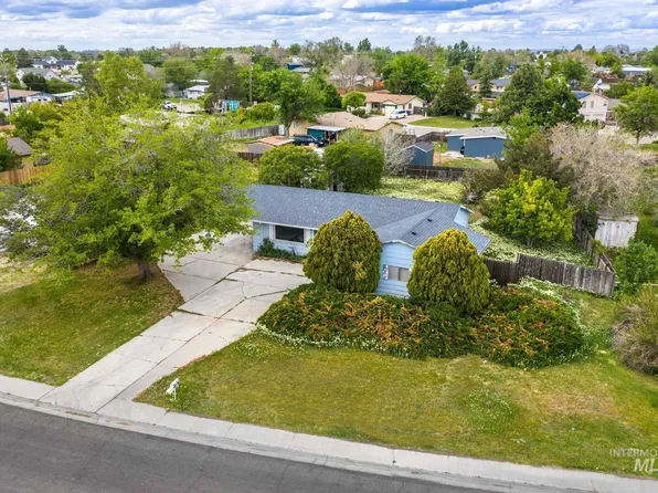 10502 W Fox Brush Dr, Boise, ID 83709