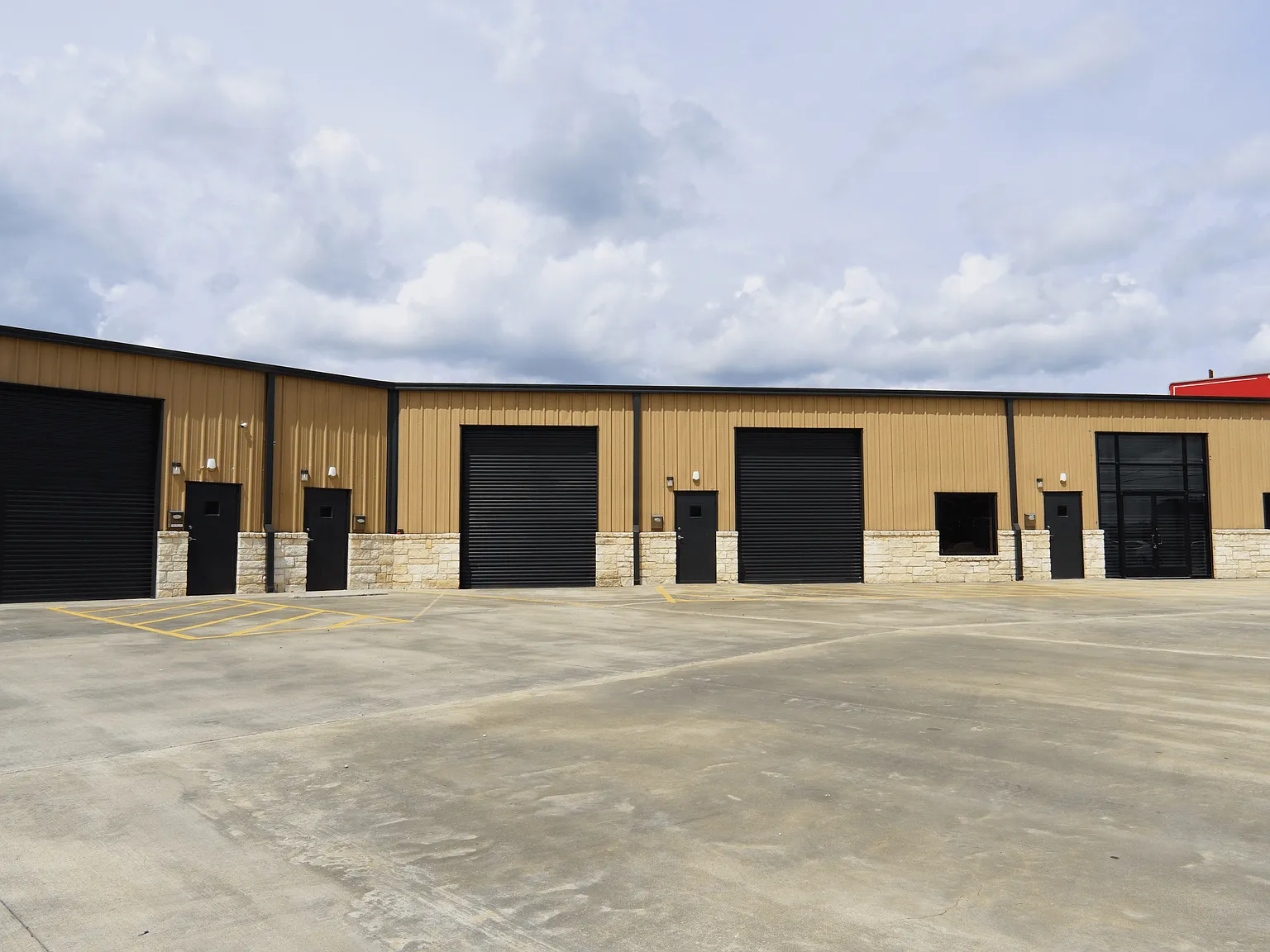 Sam Houston Industrial Park - 307-B — Photo 1