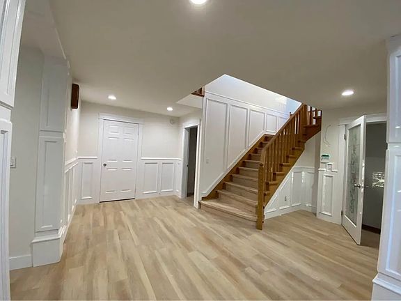 3rd image of 5263 Woodsworth St