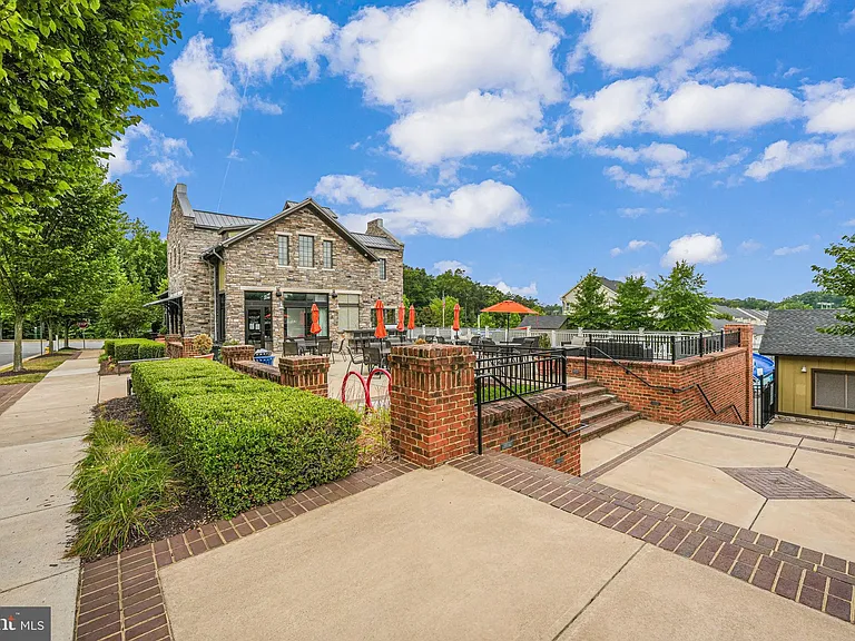 650 Aspen Rd #108 — Photo 25