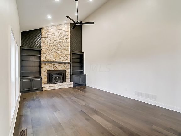 4th image of 5211 Red Oak Ln