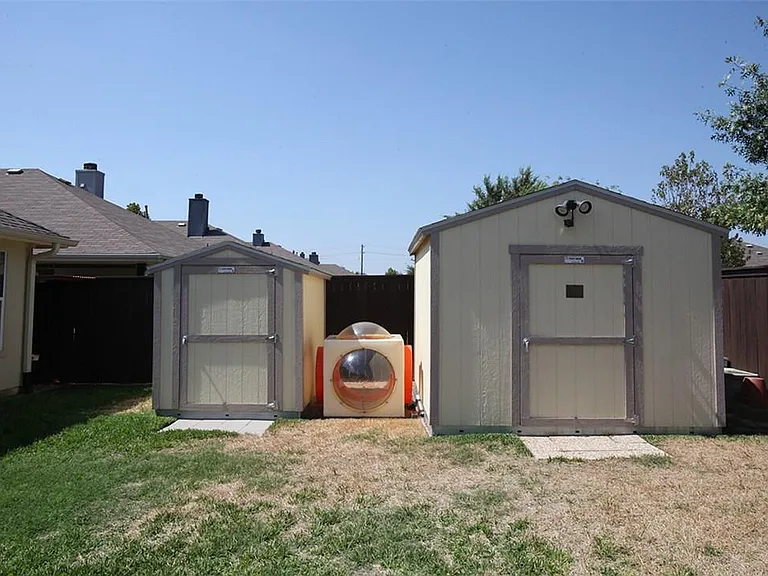 9908 Carter Dr — Photo 12
