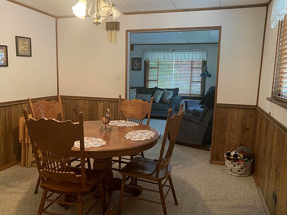 2nd image of 213 Saginaw St