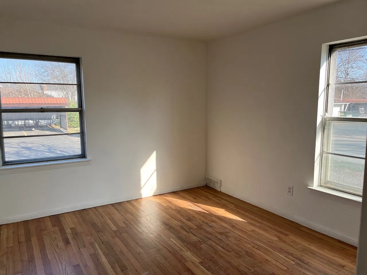2 bed, 944 sqft, $1,100 — Photo 4
