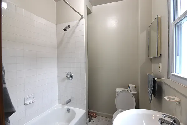 Rented by Triplemint | media 25