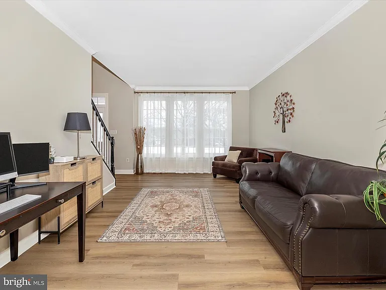 2422 Cobblestone Way — Photo 7