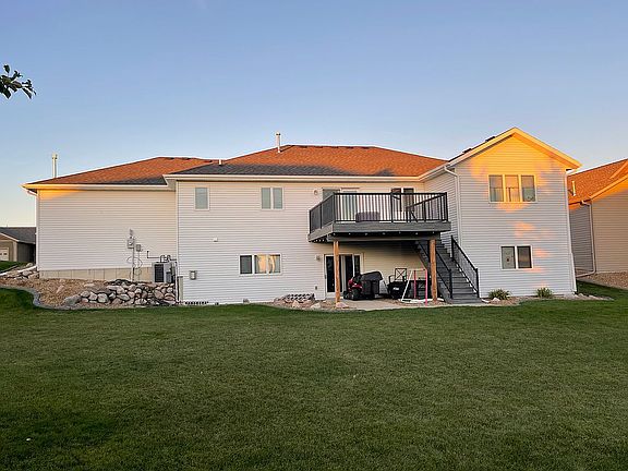 4th image of 3026 Clairmont Rd