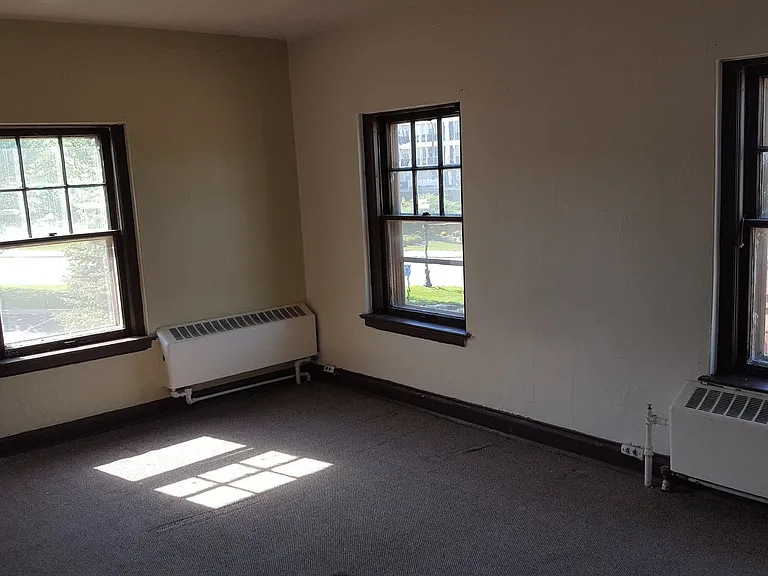 605 N Main St #7 — Photo 9