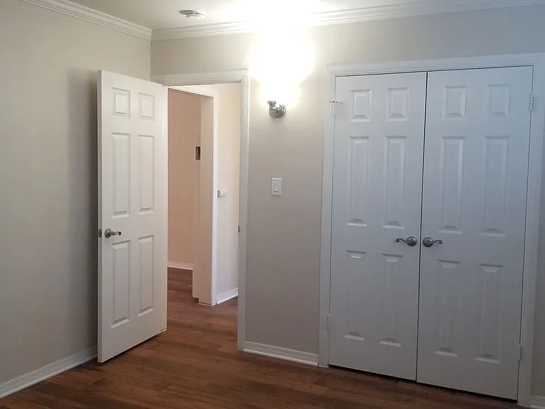 4418 Bond St — Photo 20