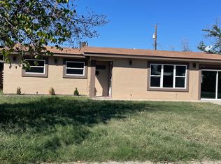 1009 Valverde St, Carlsbad, NM 88220