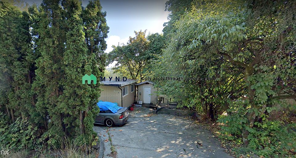 1st image of 911 70th Ave E APT 1