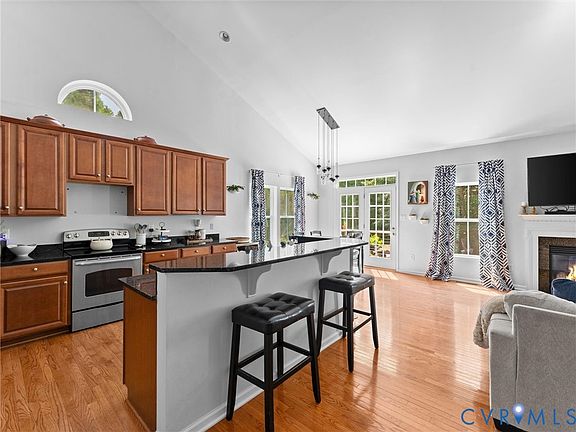 4th image of 7434 W Franklins Way