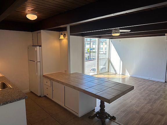4th image of 4100 E Broadway APT 8