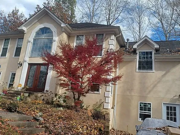 809 Pine Ridge Bnd, Stone Mountain, GA 30087