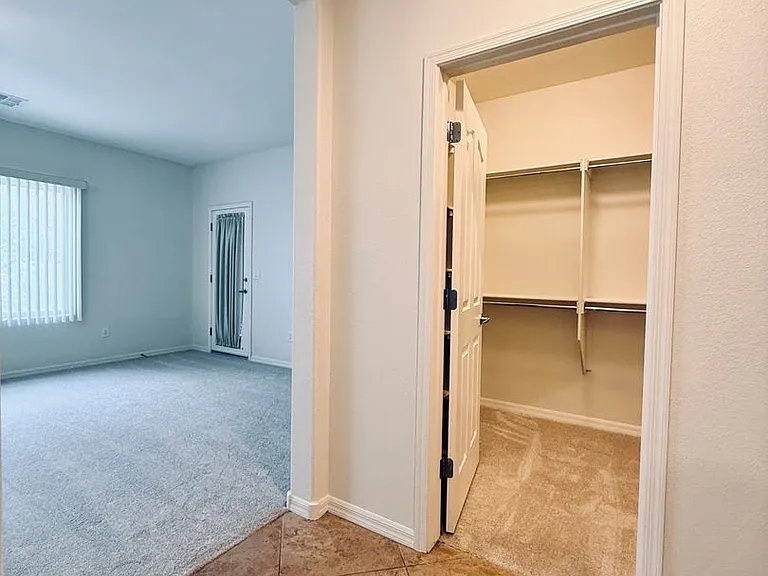 2119 Gunnison Pl — Photo 22