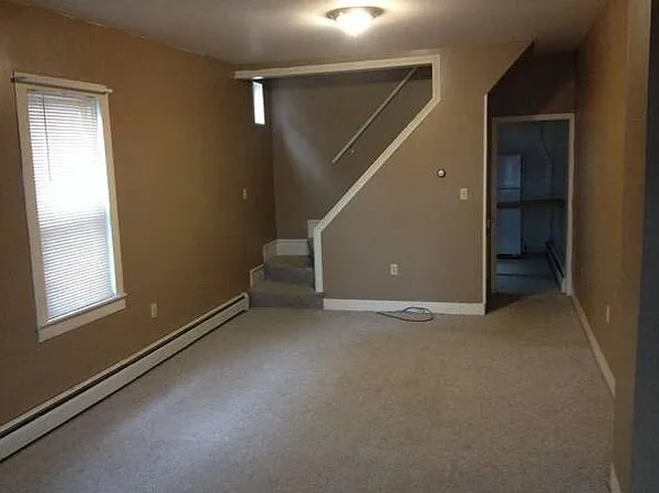624 Warren St #626, Peckville, PA 18452
