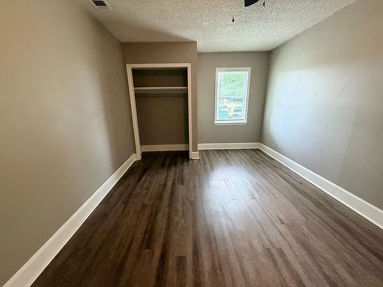 4 Lakeland Ct — Photo 8