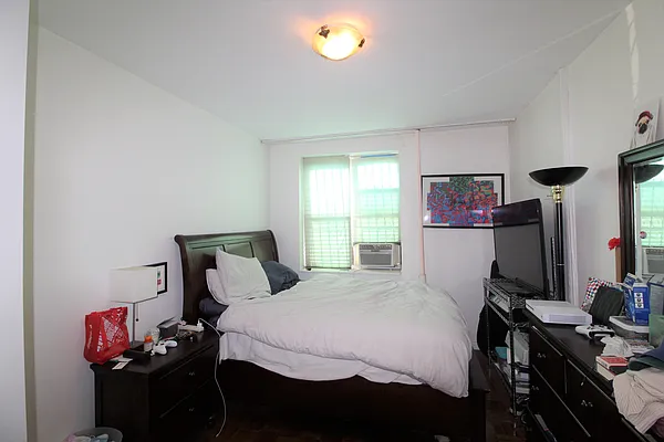 Rented by Compass | media 11