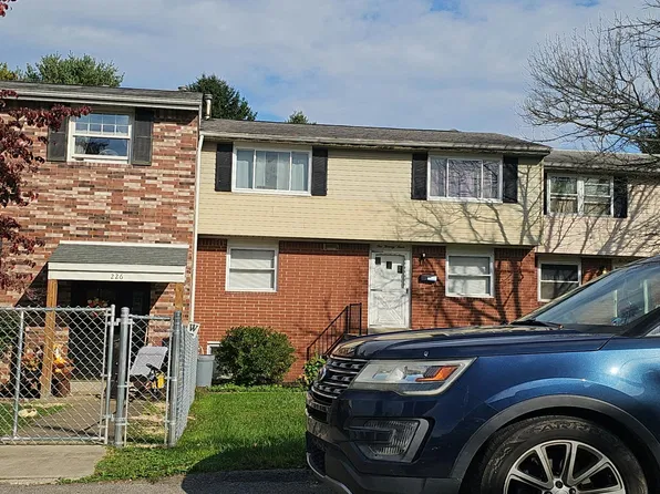224 Jefferson Ave, Masontown, PA 15461