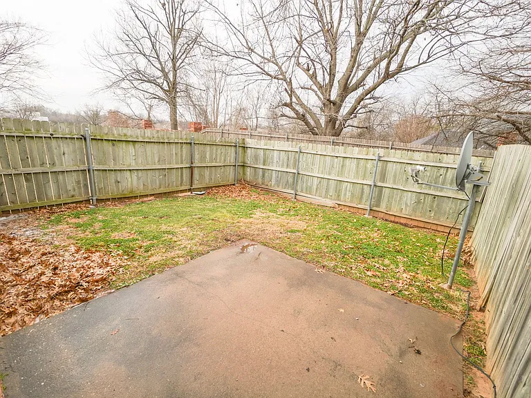 3318 Ridgecrest Cir — Photo 14