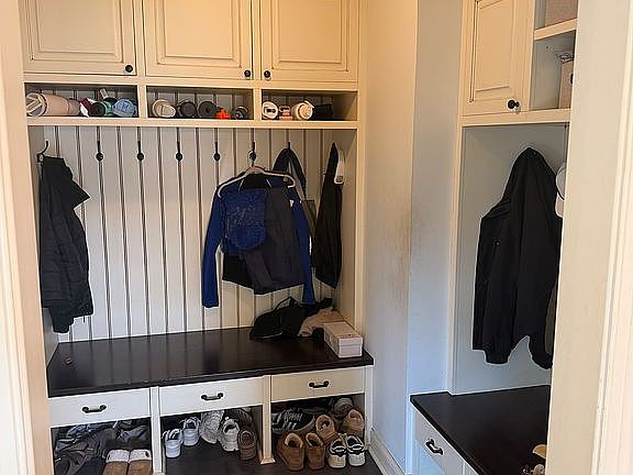 4th image of 2188 Highland Dr