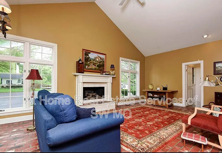 4810 E Farm Road 132 — Photo 11