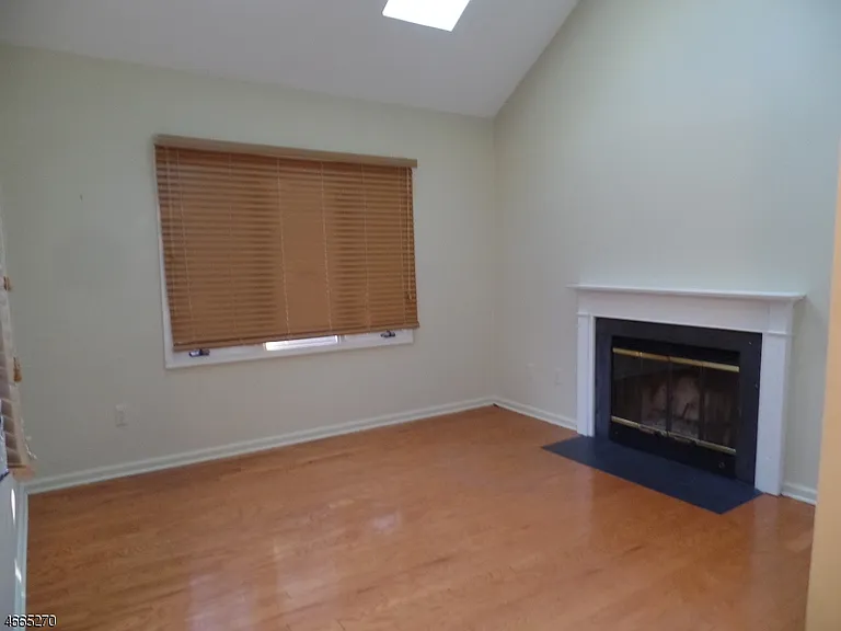85 Village Dr — Photo 9