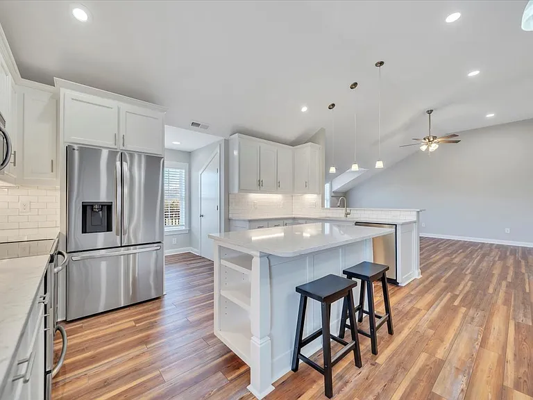 1180 Longfield Rd — Photo 9