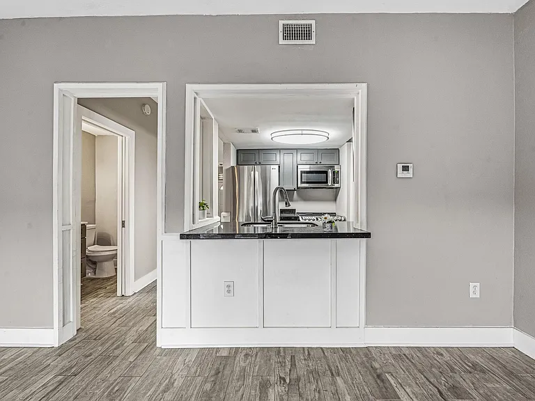 830 Threadneedle St #240 — Photo 15