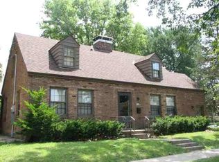 1403 N Main St, Bloomington, IL 61701